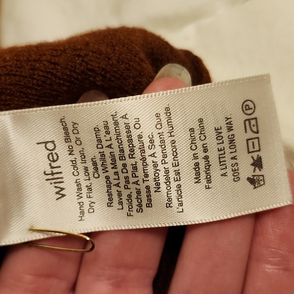 WILFRED Rust Coloured Marino Wool Crop Sweater, Size S, EUC - Picture 6 of 7